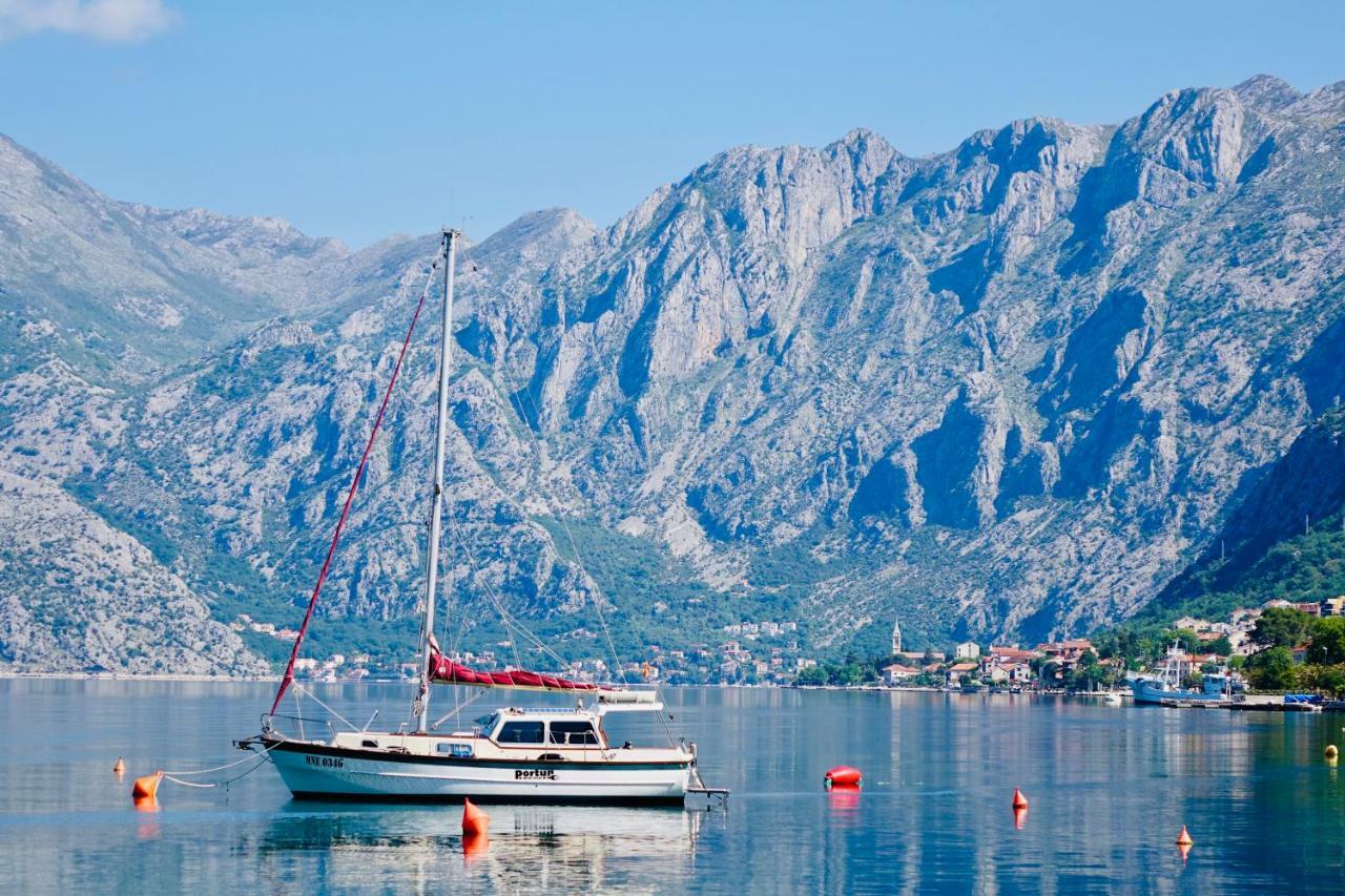 Apartamento Melodia del Mare Kotor Exterior foto